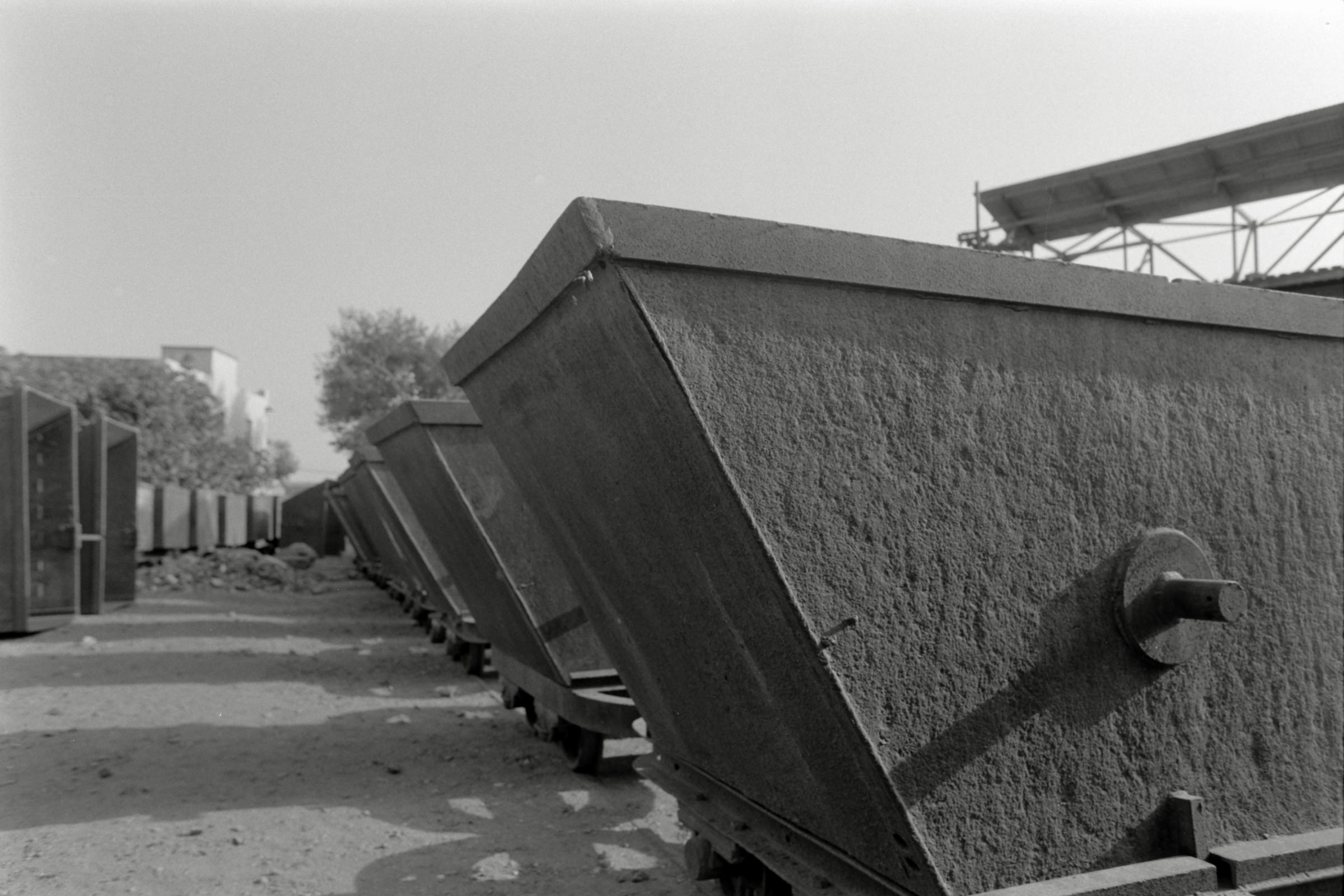 AHP F1991 09 006 sc250507 img26 NLP